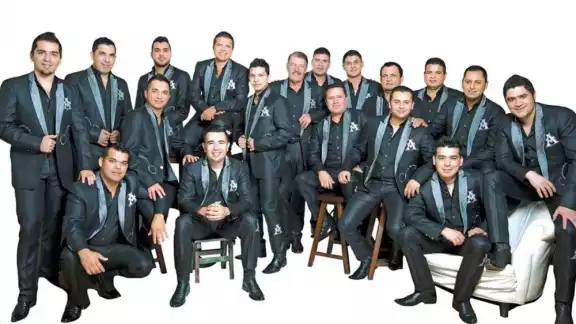 La Arrolladora Banda El Limón lanza su nuevo sencillo “Prefiero estar contigo”