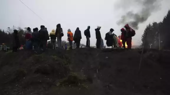 Las comunidades indígenas de Ecuador exigieron que el Gobierno de Guillermo Lasso debe regular el precio de los combustibles, ya que van al alza Las comunidades indígenas de Ecuador exigieron que el Gobierno de Guillermo Lasso debe regular el precio de los combustibles, ya que van al alza