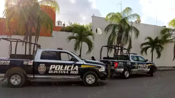 La víctima fue llevada al hospital tras recuperarse de la crisis nerviosa que sufrió tras ser arrojada de un vehículo en Cancún