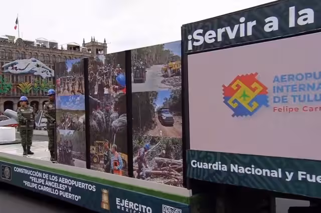 Los ingenieros de la Sedena fueron transportados en un vehículo que mostraba las imágenes sobre el aeropuerto de Tulum y el AIFA