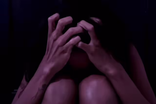 La abrumadora carga mundial de violencia infligida por la pareja es sobrellevada por las mujeres