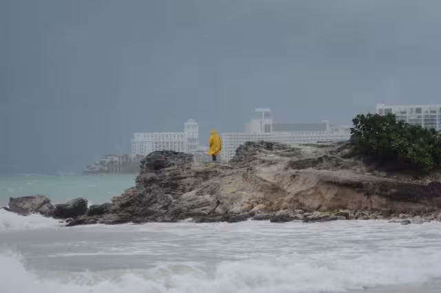 Se anticipa un cielo medio nublado a nublado durante el 4 de enero