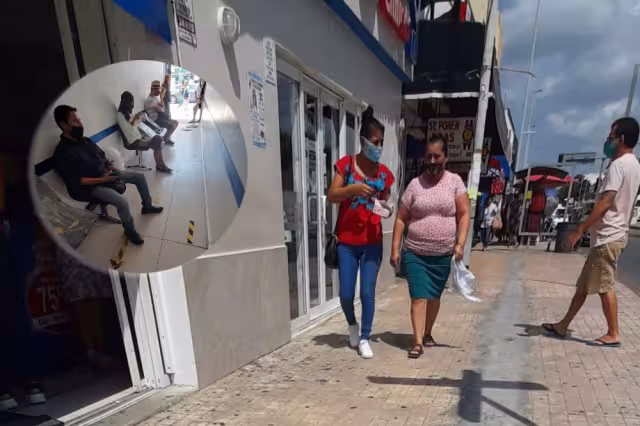Médicos particulares aseguran que sus pacientes rechazan acudir a un hospital público en Playa del Carmen por temor al COVID-19