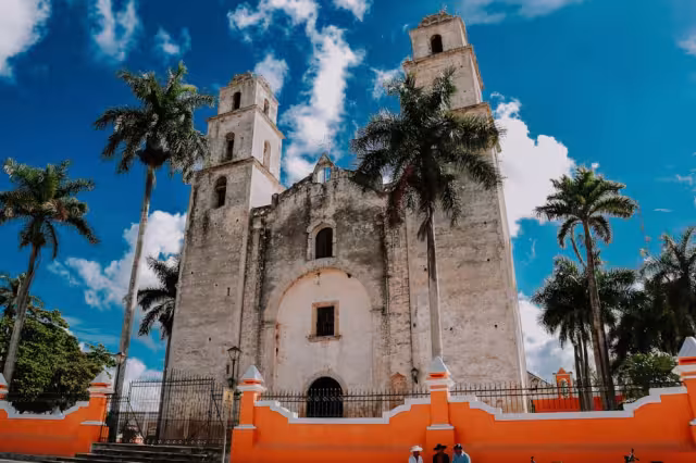 La antigua campana de Tekal de Venegas ahora se encuentra en Espita