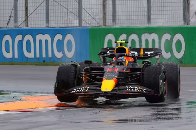 El piloto mexicano se salió de la pista durante la qualy de este fin de semana, por lo que tuvo que detenerse la qualy por bandera roja