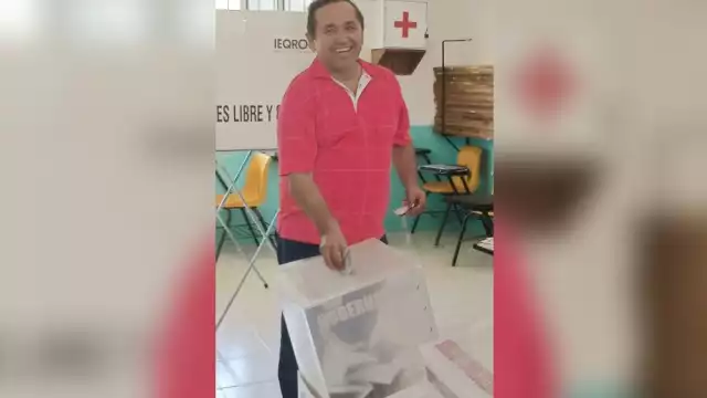 Nivardo Mena Villanueva se cambió al partido Movimiento Auténtico Social para buscar ser electo como Gobernador de Quintana Roo