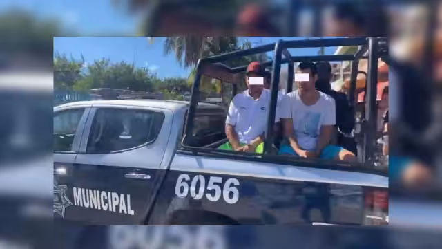 Los migrantes indocumentados detenidos en Isla Mujeres fueron trasladados a Cancún hacia las instalaciones del INM