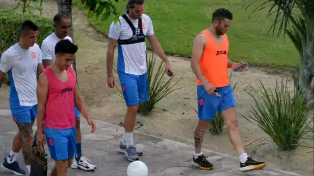 Los jugadores del Cruz Azul se preparan para el  Torneo Apertura 2021 de la Liga MX