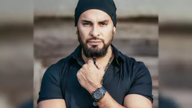 A través de sus historias de Instagram, Ricardo Ponce comentó que durante la preventa de una de sus conferencias en línea los usuarios saturaron la pagina