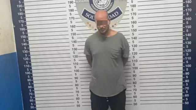 El hombre extranjero permanecerá en la FGE Quintana Roo en Playa del Carmen, donde podría ser acusado de delitos contra la salud