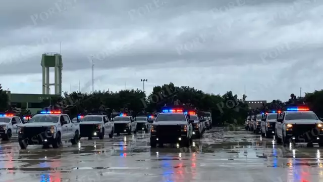 Los elementos de la Guardia Nacional que conforman el Batallón de Seguridad Turística, se alistan para iniciar patrullaje en Cancún