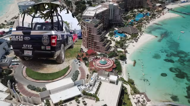 Las unidades utilizadas para el patrullaje en Cancún eran vehículos conocidos para los ciudadanos del destino turístico