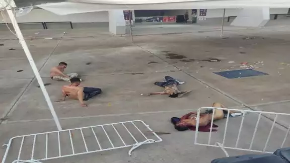 Este sábado, lo que parecía un partido más de la Liga Mx terminó en una masacre que dejó 17 personas muertas y 22 heridos
Este sábado, lo que parecía un partido más de la Liga Mx terminó en una masacre que dejó 17 personas muertas y 22 heridos