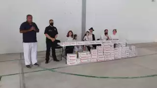 Fueron 100 pares de zapatos los que fueron entregados durante el evento en el Cereso de Cozumel