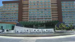 Los obreros del Hotel Hard Rock Cancún fueron retirados de la zona de la obra, tras dar paso a las investigaciones de la Policía sobre el hecho