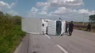 La Guardia Nacional División de Caminos se hizo cargo del accidente por ser de jurisdicción federal