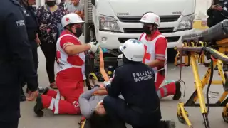 La mujer presentó fracturas en la cabeza y cuerpo