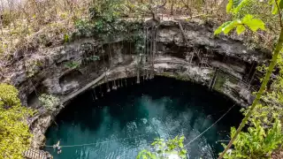 El cenote Xcanché tiene una profundidad mayor a 15 metros