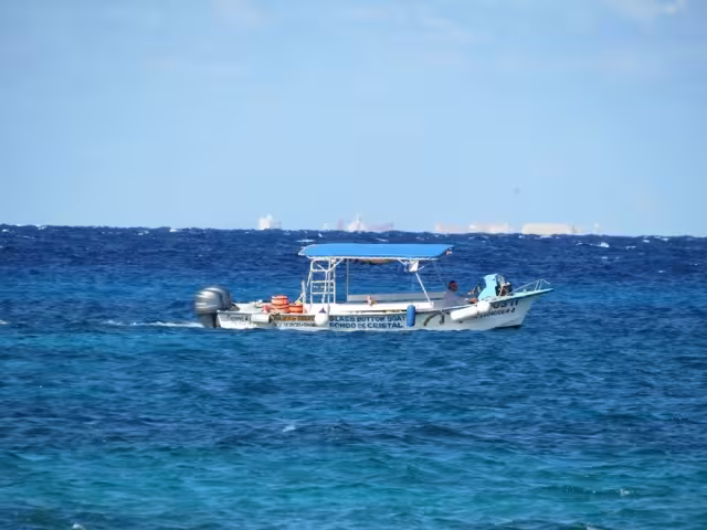 Tiendas de buceo y prestadores de servicios acuáticos se quedaron con la cancelación de varios paquetes