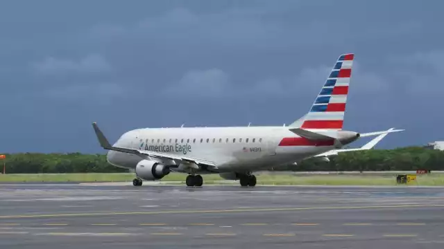 American Airlines registró atrasos y cancelaciones de vuelos en días recientes en Cancún, entre ellos, con destino a Dallas
