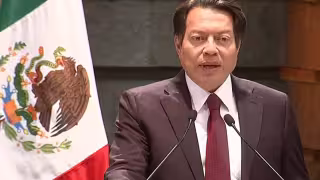 SEP anuncia aumento salarial del 9% para maestros en México