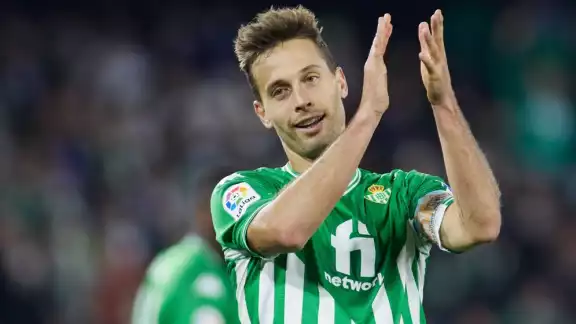 Sergio Canales sería el bombazo de la Liga MX