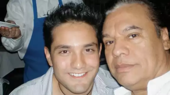 Exacadémico Daniel Riolobos asegura que su supuesto romance con Juan Gabriel le ayudó en su carrera Exacadémico Daniel Riolobos asegura que su supuesto romance con Juan Gabriel le ayudó en su carrera