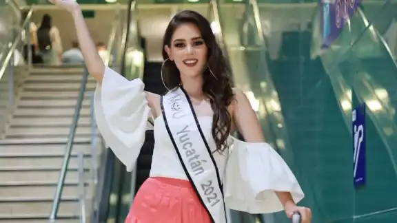 La yucateca estudió arquitectura de interiores, es modelo y ha desarrollado sus habilidades como conductora de televisión