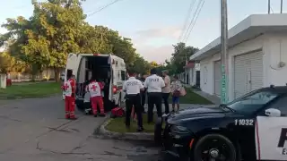 Motociclista resulta lesionada al ser impactada por otro conductor en Chetumal