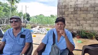 Los hermanos Valentín y Bernardo Chuc Martín aseguran que los compradores no han liquidado el pago