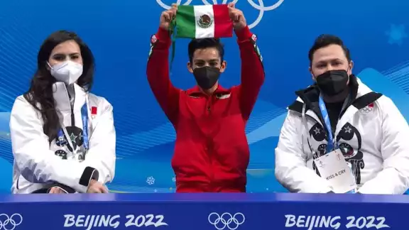 Donovan Carrillo logra 138.44 puntos en su rutina final Donovan Carrillo logra 138.44 puntos en su rutina final