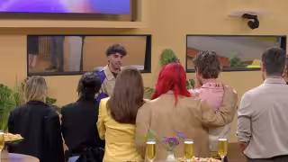 Fede se despide de los habitantes