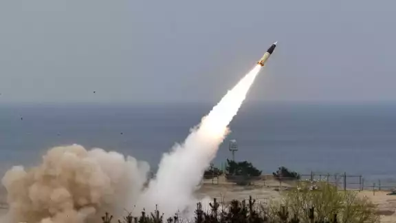 Corea del Sur dice que Corea del Norte lanzó misiles desde sus costas este y oeste Corea del Sur dice que Corea del Norte lanzó misiles desde sus costas este y oeste