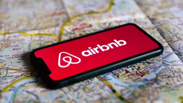 La familia busca demostrar que Airbnb es negligente en su hospedaje