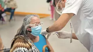 Son 611 dosis destinadas para los residentes de casas de retiro y 47 para los internos de los centros de detención