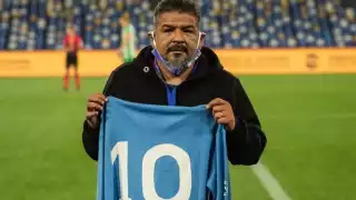 La noticia de la muerte de Hugo Maradona fue dada esta mañana a través del portal web del Nápoles