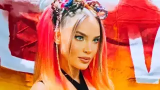 Belinda dio su muestra de libertad en pleno escenario en España. Foto: Especial