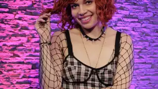 La voz de la joven encantó a Edith Márquez, por lo que la cantante volteó su silla casi a mitad de la interpretación