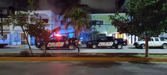 Testigos informaron que la persona se lanzó desde un balcón