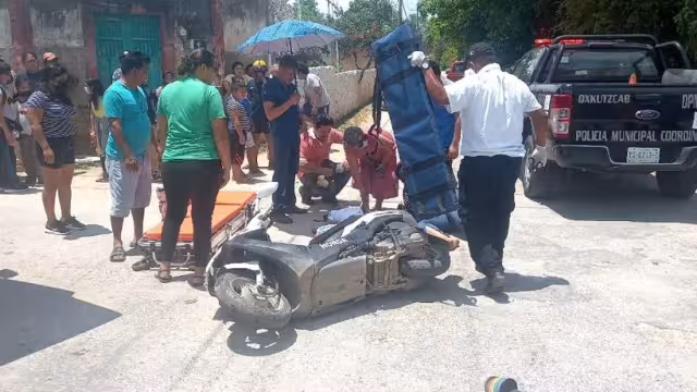 Al lugar llegaron paramédicos para apoyar a las personas accidentadas