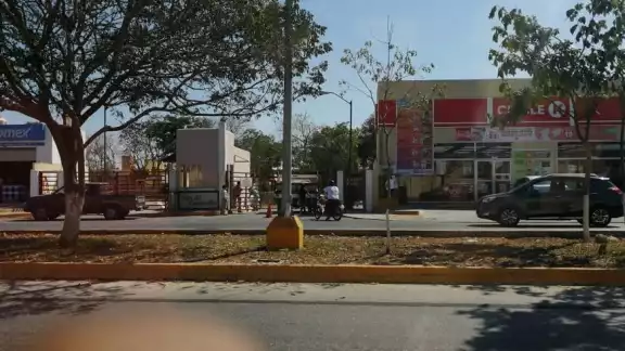 La CFE no avisó sobre la situación y no fue hasta que vecinos se acercaron a trabajadores que hacían las obras, que se enteraron de la situación La CFE no avisó sobre la situación y no fue hasta que vecinos se acercaron a trabajadores que hacían las obras, que se enteraron de la situación