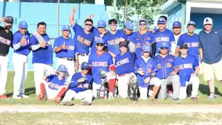 La final de la segunda edición de la Liga de Prospectos de jugó en el parque "El Pescador"