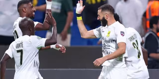 El delantero francés también dio una asistencia en su primer partido con el club árabe
