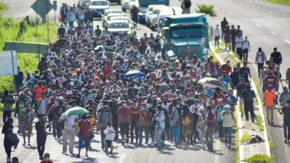Brian Nichols advirtió a la nueva caravana de migrantes que la frontera está cerrada, por lo que llamó a no arriesgarse
Brian Nichols advirtió a la nueva caravana de migrantes que la frontera está cerrada, por lo que llamó a no arriesgarse