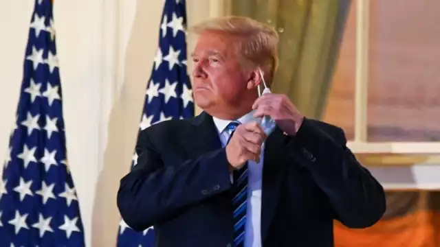 El presidente posó para las cámaras a su llegada a la Casa Blanca Foto: Reuters