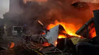 Rusia y Ucrania se atacan con drones y misiles: causan dos muertos en Kyiv y daños en una base aérea del Kremlin