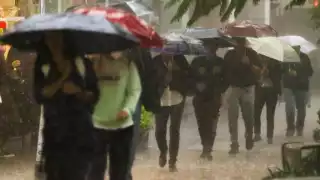 Alerta Roja por fuertes lluvias y granizo para las próximas horas en la CDMX