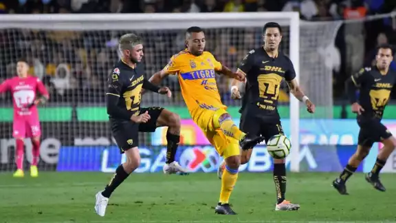 Pumas y Tigres quieren llevarse la victoria en la Ida de la Semifinal de la Liga MX Pumas y Tigres quieren llevarse la victoria en la Ida de la Semifinal de la Liga MX