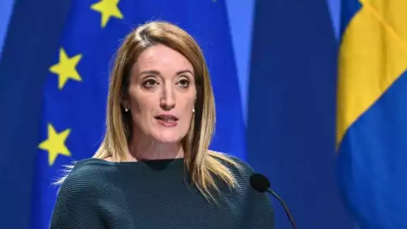 El Parlamento Europeo suspende a la vicepresidenta Eva Kaili por los presuntos sobornos de Qatar El Parlamento Europeo suspende a la vicepresidenta Eva Kaili por los presuntos sobornos de Qatar