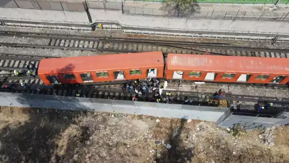 Se descarrila Tren del Metro de la CDMX Se descarrila Tren del Metro de la CDMX